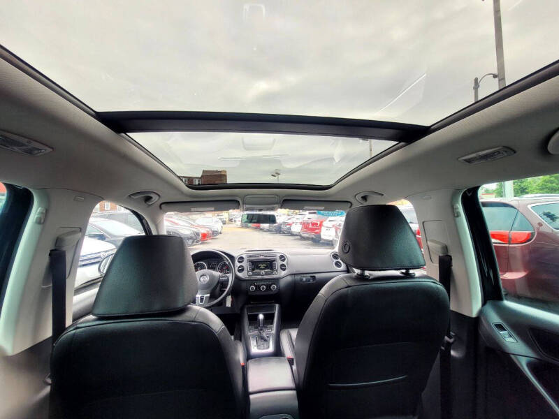 2012 Volkswagen Tiguan SE 4Motion