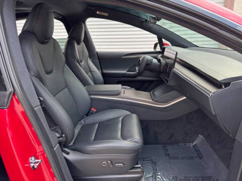 2023 Tesla Model X Standard Range