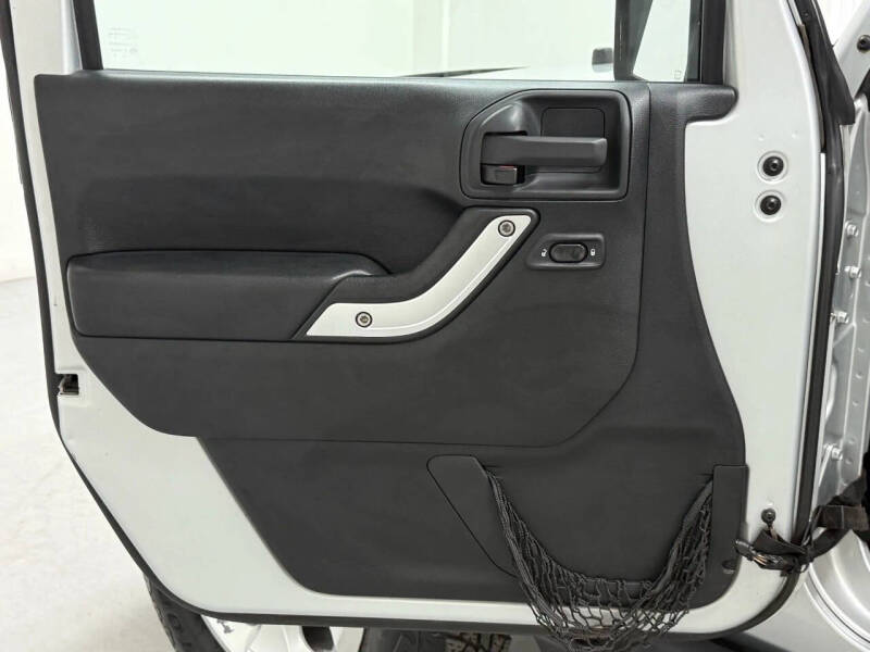 2011 Jeep Wrangler Unlimited Sahara