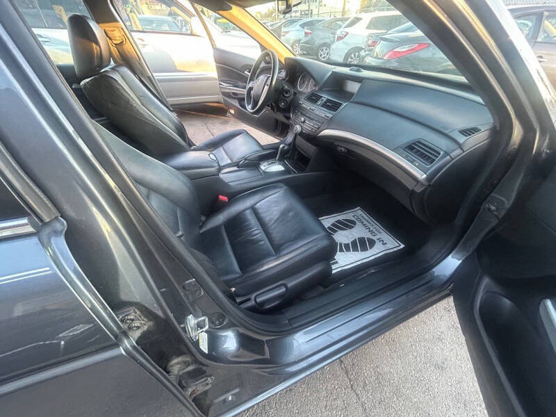 2010 Honda Accord EX-L w/Navi