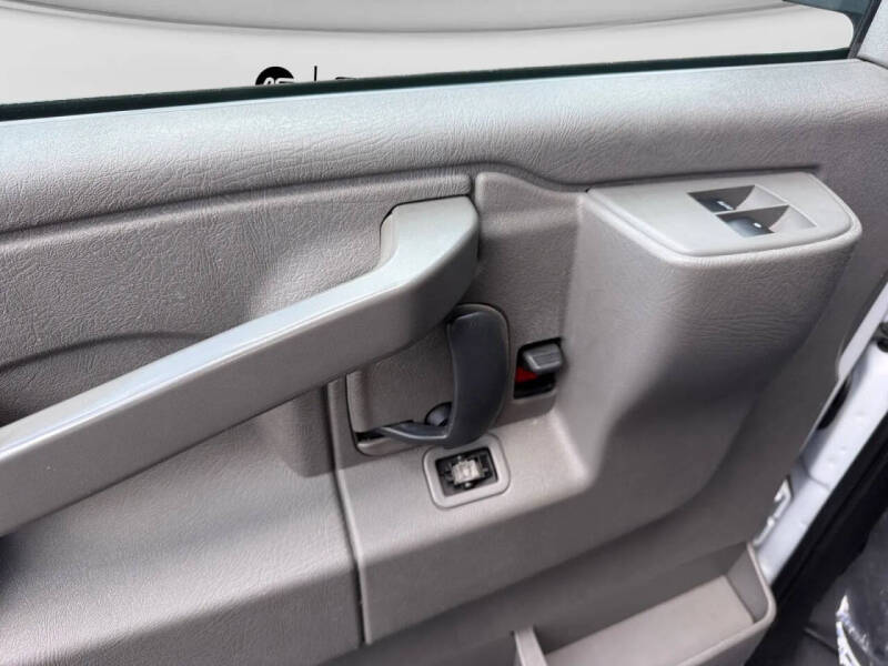 2020 Chevrolet Express 2500