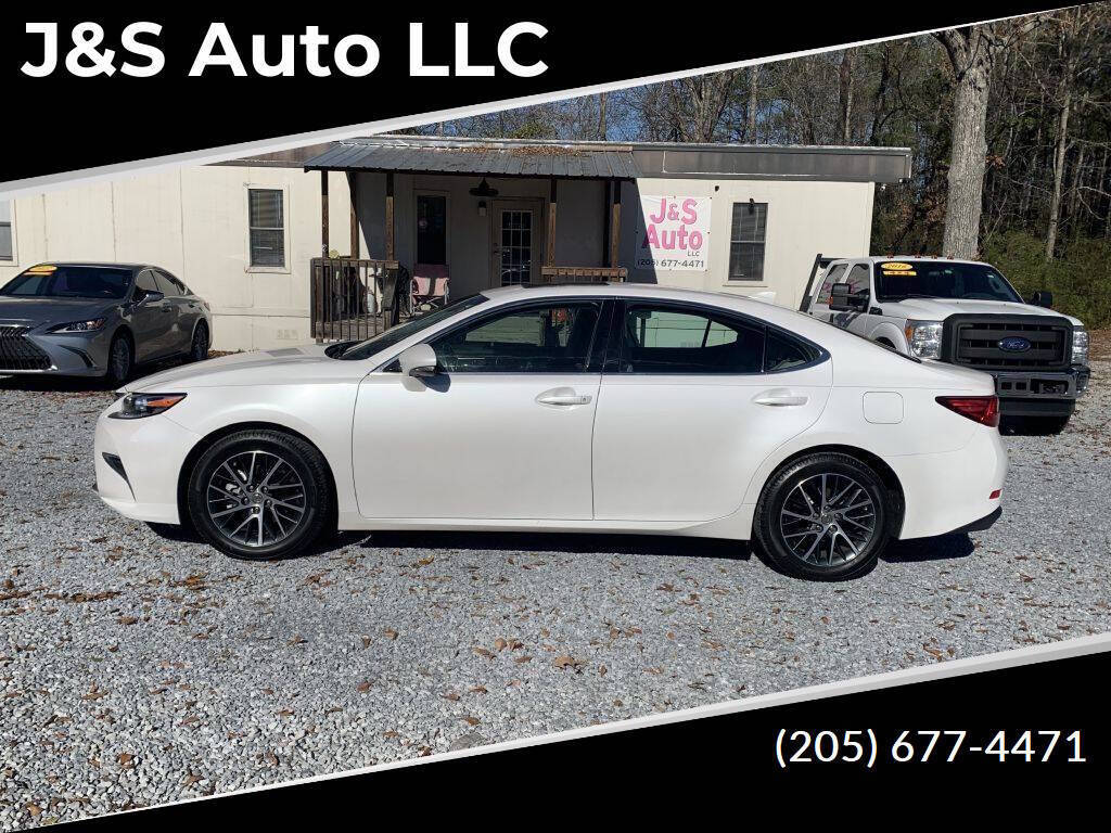 White 2017 Lexus ES 350 Base 4dr Sedan 1