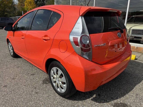 2013 Toyota Prius c Two