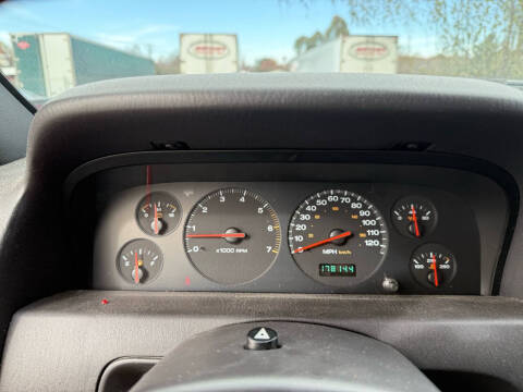 2000 Jeep Grand Cherokee Laredo