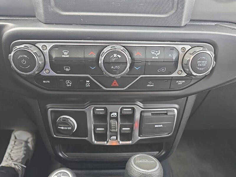 2022 Jeep Gladiator Willys