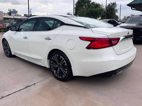 2017 Nissan Maxima Platinum