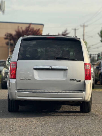 2010 Dodge Grand Caravan SXT