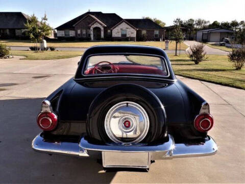 1956 Ford Thunderbird