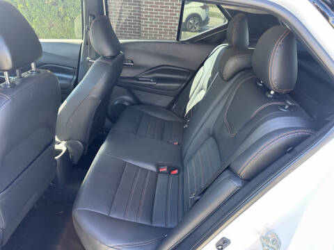 2020 Nissan Kicks SR