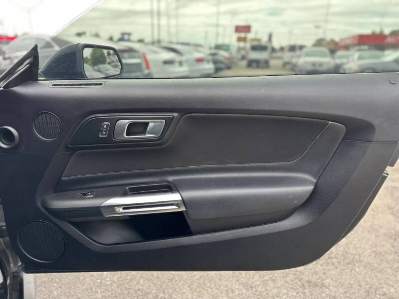 2019 Ford Mustang