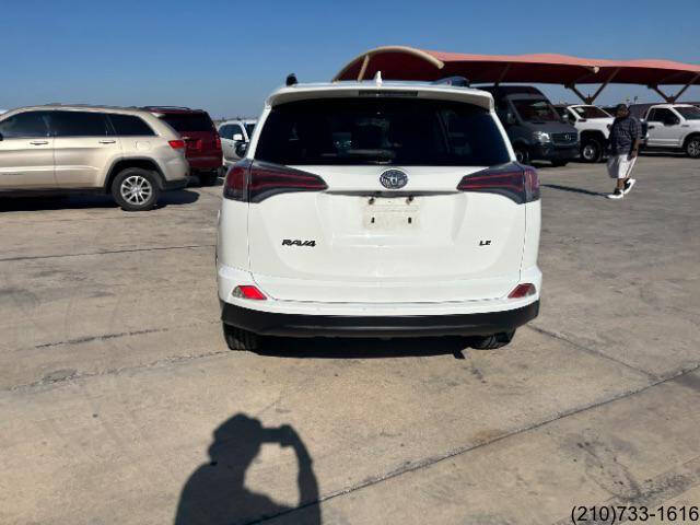 2017 Toyota RAV4 LE
