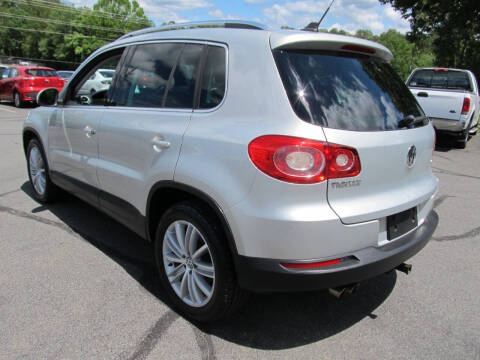 2011 Volkswagen Tiguan SEL 4Motion