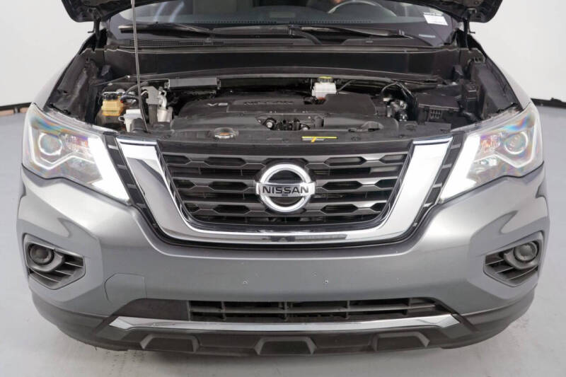 2020 Nissan Pathfinder S