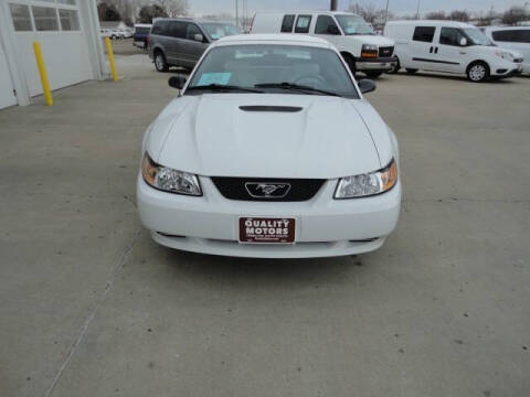 2002 Ford Mustang Deluxe