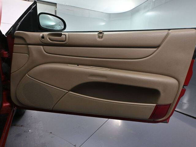 2004 Chrysler Sebring LXi