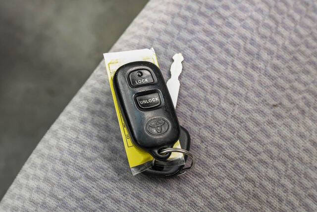 2006 Toyota Corolla LE