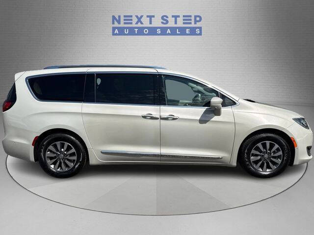 2019 Chrysler Pacifica Touring L Plus