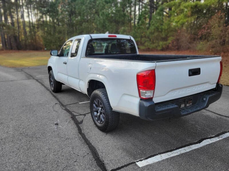 2017 Toyota Tacoma SR