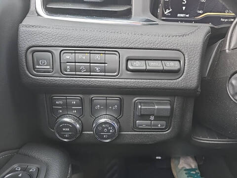 2024 GMC Yukon XL Denali