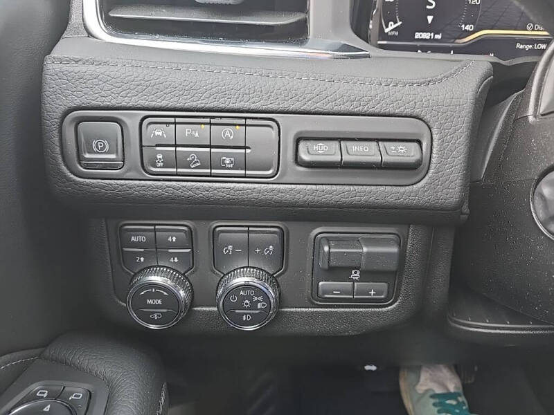 2024 GMC Yukon XL Denali