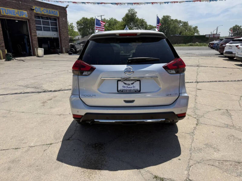 2020 Nissan Rogue