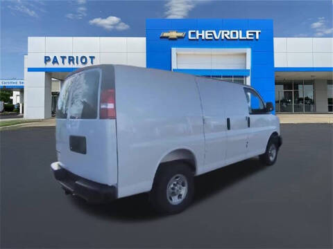 2025 Chevrolet Express 2500