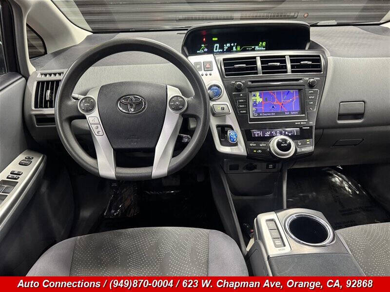 2013 Toyota Prius v Three