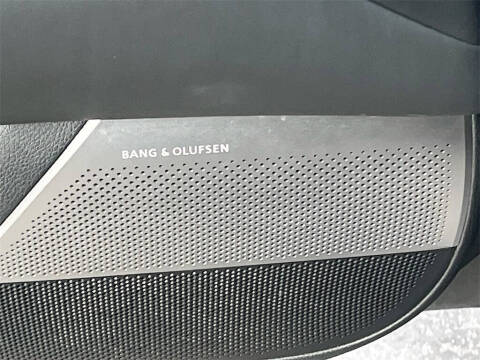 2024 Genesis G90 3.5T e-Supercharger