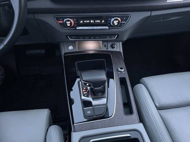 2022 Audi Q5 quattro S line Prestige 45 TFSI