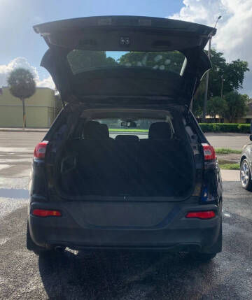 2014 Jeep Cherokee Sport