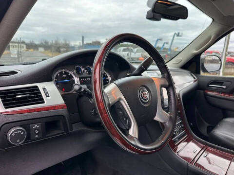 2014 Cadillac Escalade Luxury