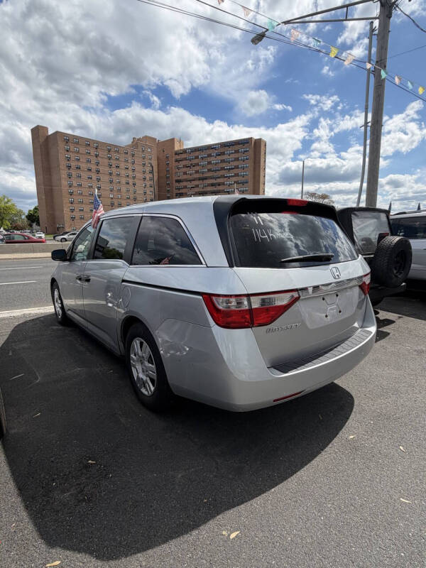 2011 Honda Odyssey LX