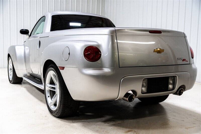 2004 Chevrolet SSR LS