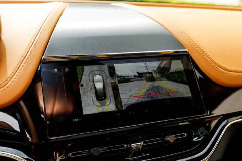 2025 Aston Martin DBX 707