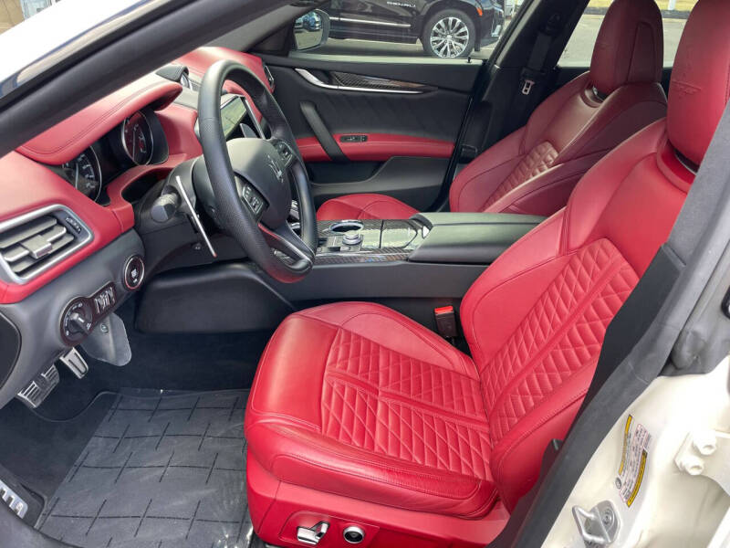 2023 Maserati Ghibli Trofeo