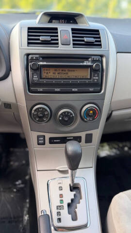 2012 Toyota Corolla LE