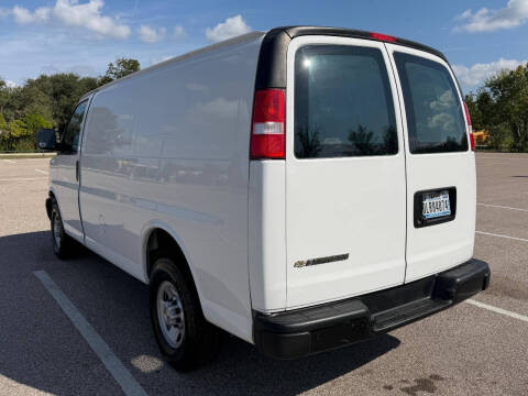 2021 Chevrolet Express 2500