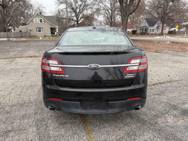 2014 Ford Taurus SEL
