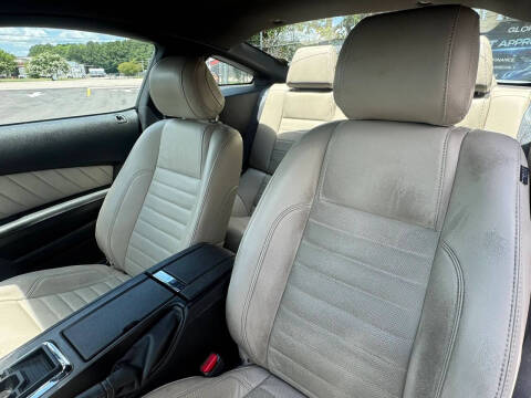 2014 Ford Mustang V6 Premium