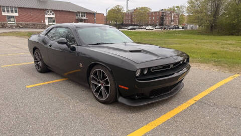 2018 Dodge Challenger 392 HEMI Scat Pack Shaker