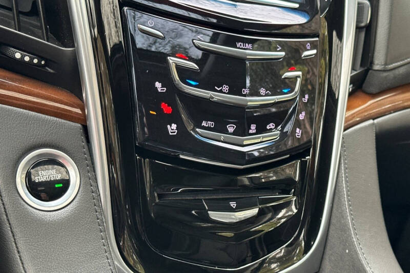 2020 Cadillac Escalade Premium Luxury