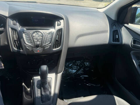 2014 Ford Focus S