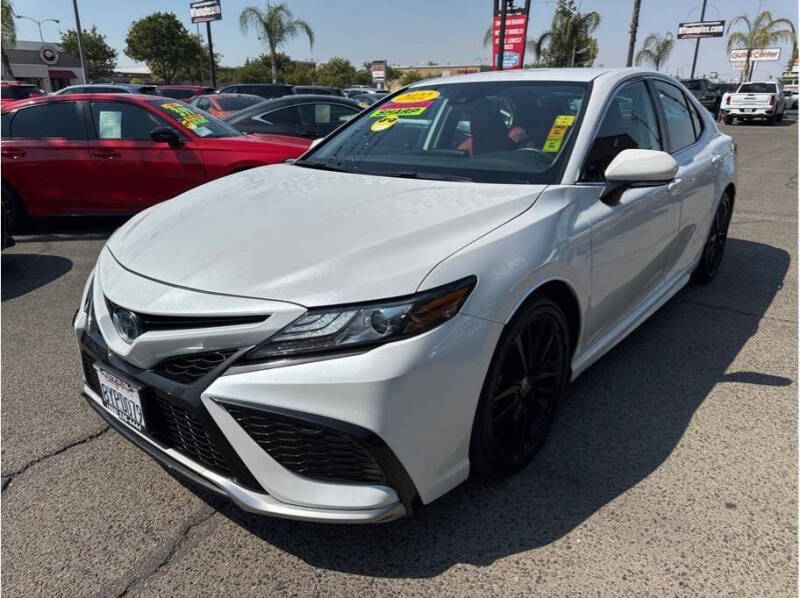 2022 Toyota Camry Hybrid XSE