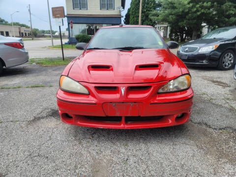 2004 Pontiac Grand Am for sale at Unique Motors in Rock Island IL