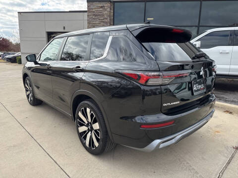 2026 Mitsubishi Outlander SE