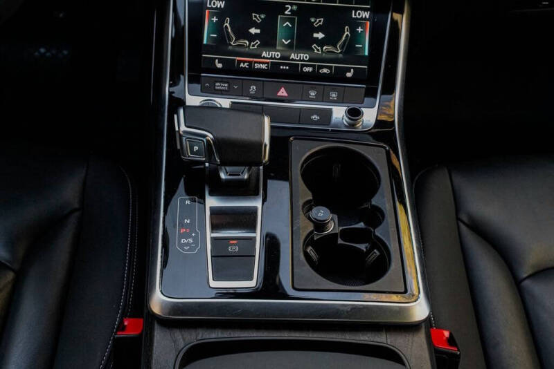 2021 Audi Q8 quattro Premium 55 TFSI