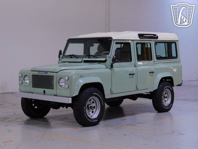 1987 Land Rover Defender