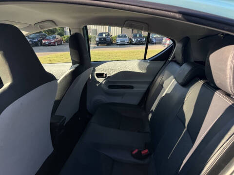 2013 Toyota Prius c One