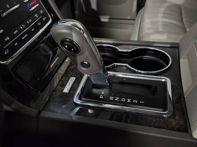 2016 Lincoln Navigator L Select