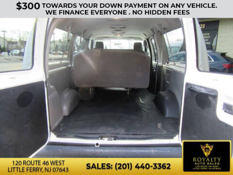 2011 Ford E-Series E-150 XLT